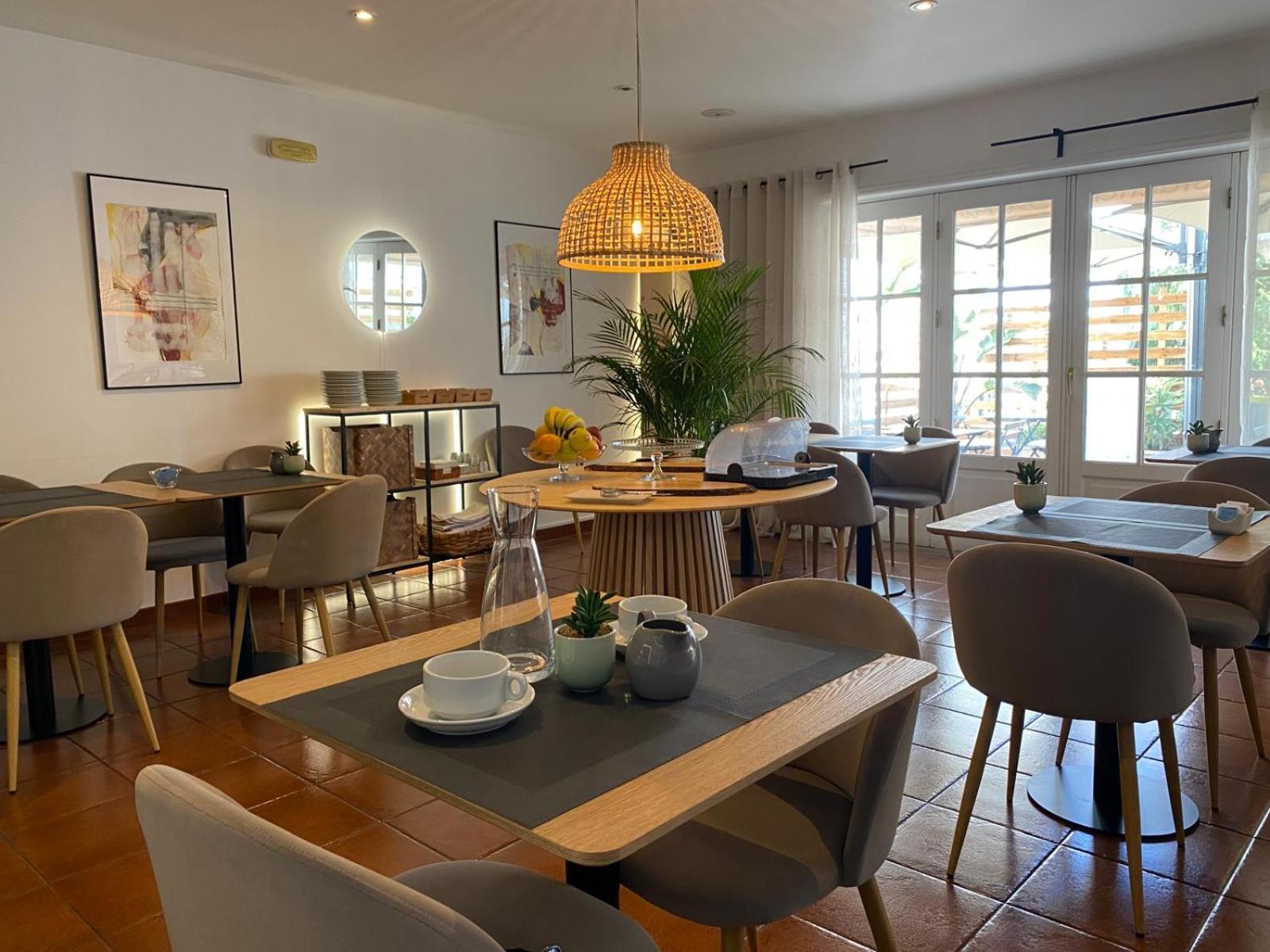 Hotel Residencial Dora Braga Kültér fotó