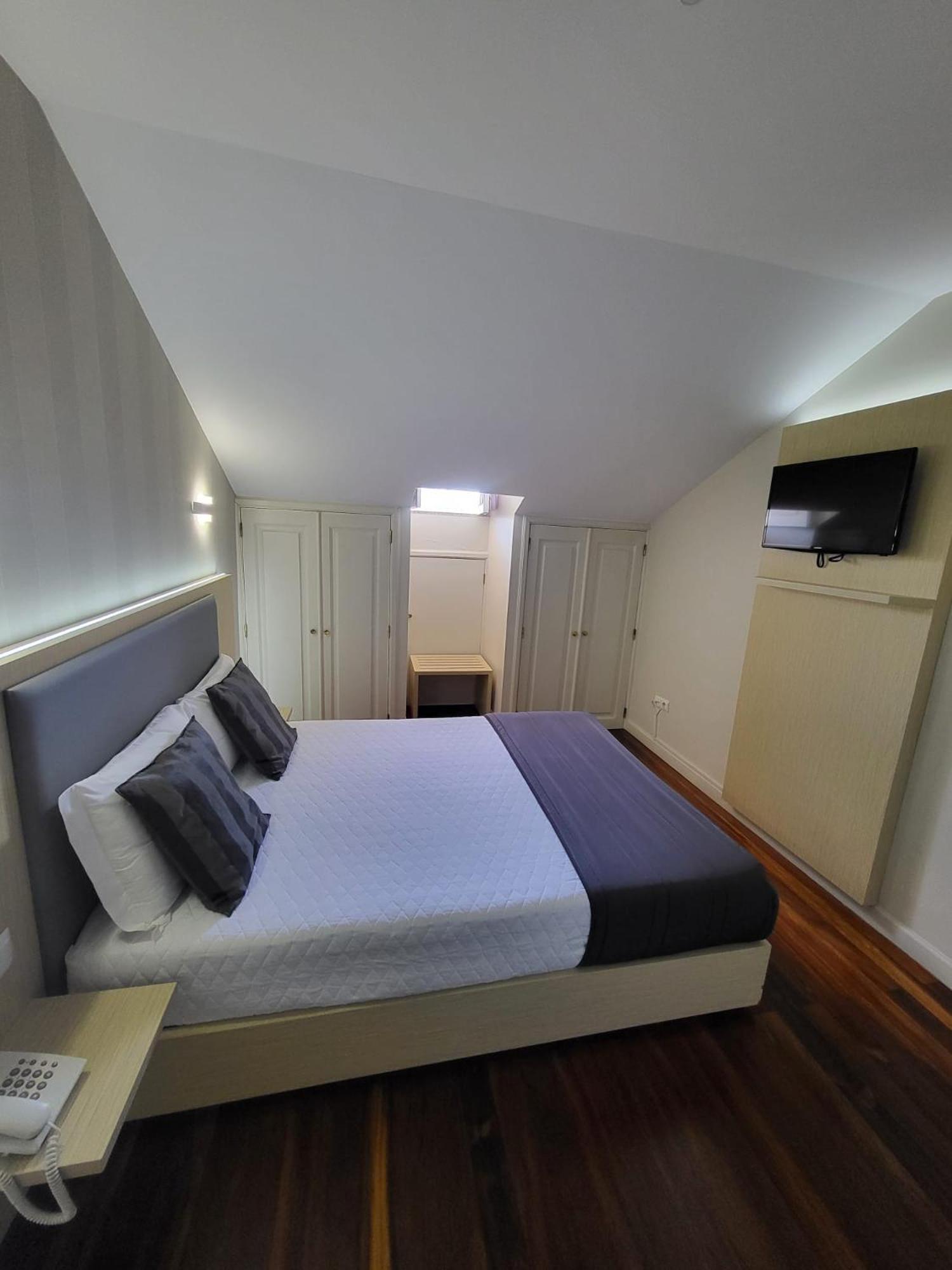 Hotel Residencial Dora Braga Kültér fotó